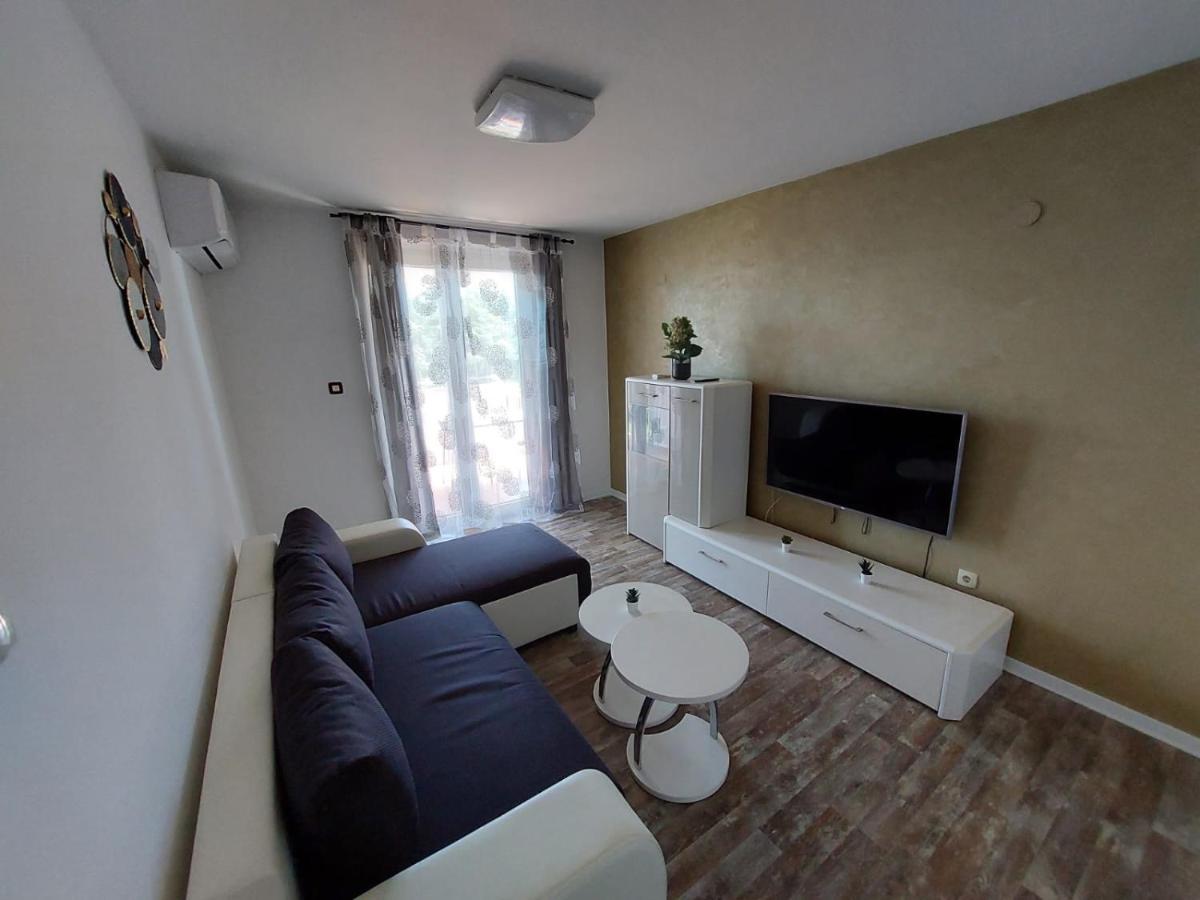 Apartment Jana Novigrad Istria Eksteriør bilde